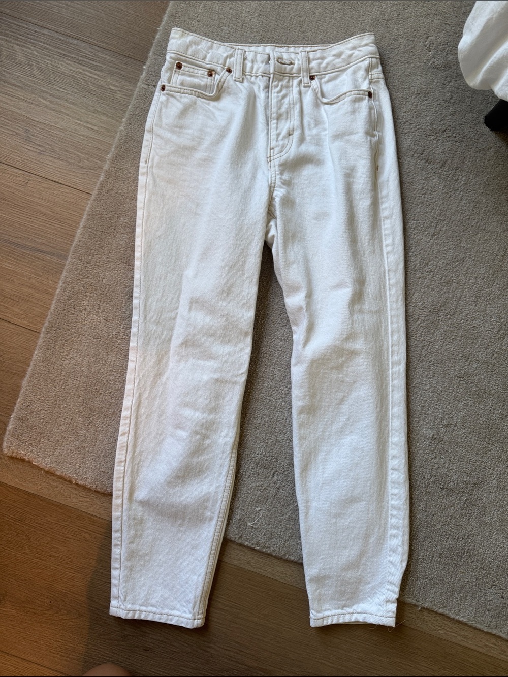 Classic Men's White Jeans - Clean Straight Fit